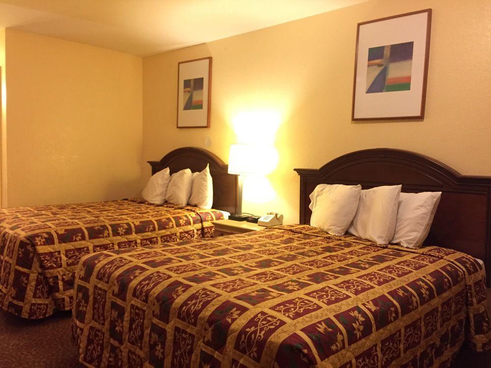 Beachway Inn Arroyo Grande Bagian luar foto