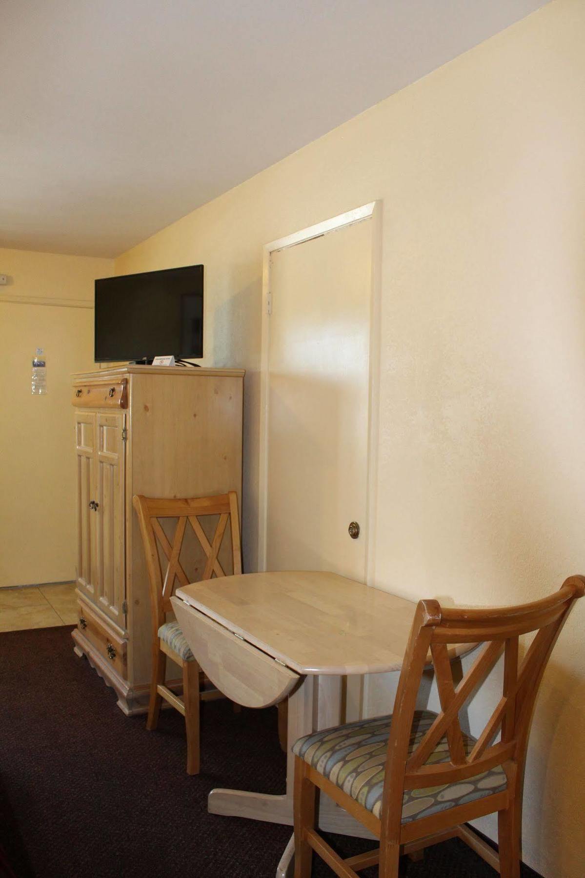 Beachway Inn Arroyo Grande Bagian luar foto