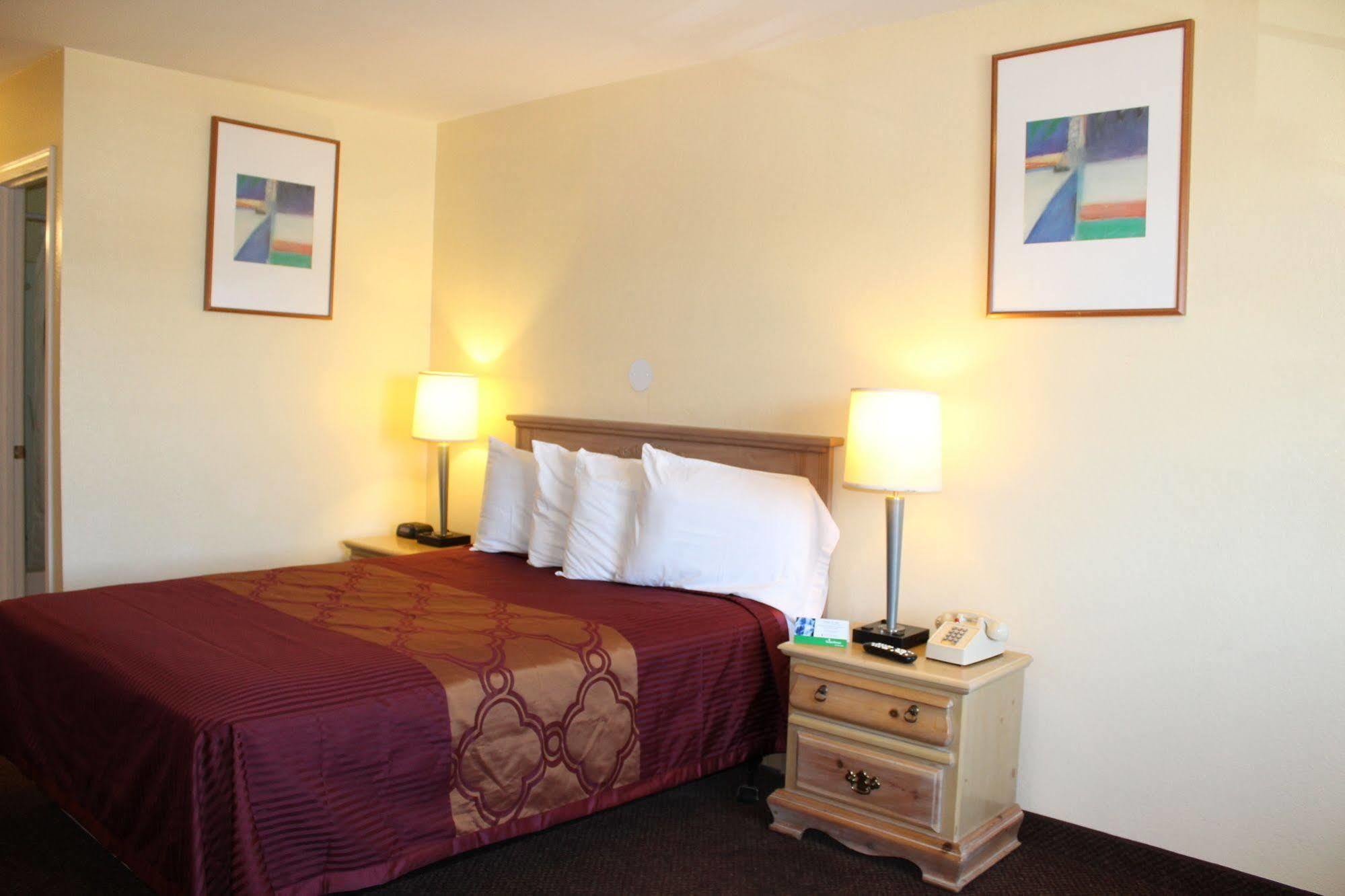 Beachway Inn Arroyo Grande Bagian luar foto